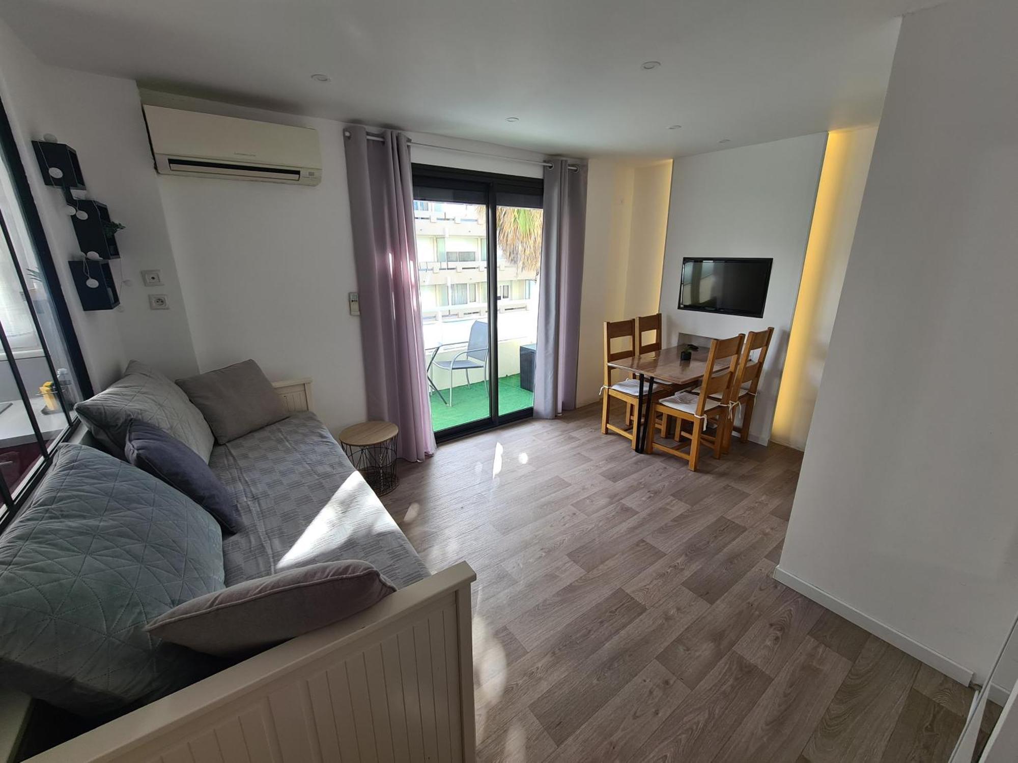 Appartement Mediterranee 150M De La Plage Canet-en-Roussillon Eksteriør bilde